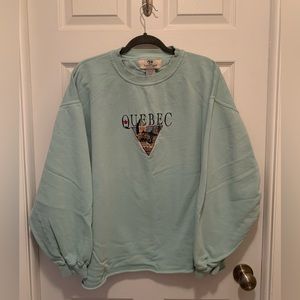 XL Embroidered Quebec Pullover Sweatshirt